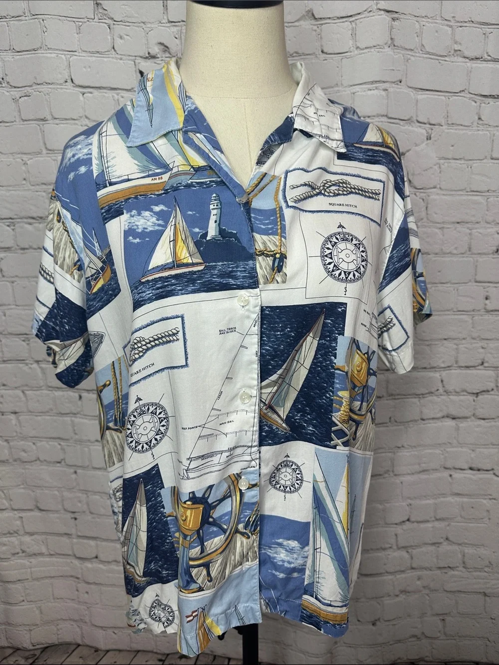 Vintage Liz Claiborne LizSport Nautical Sailboat Rayon Button Up Shirt Size M